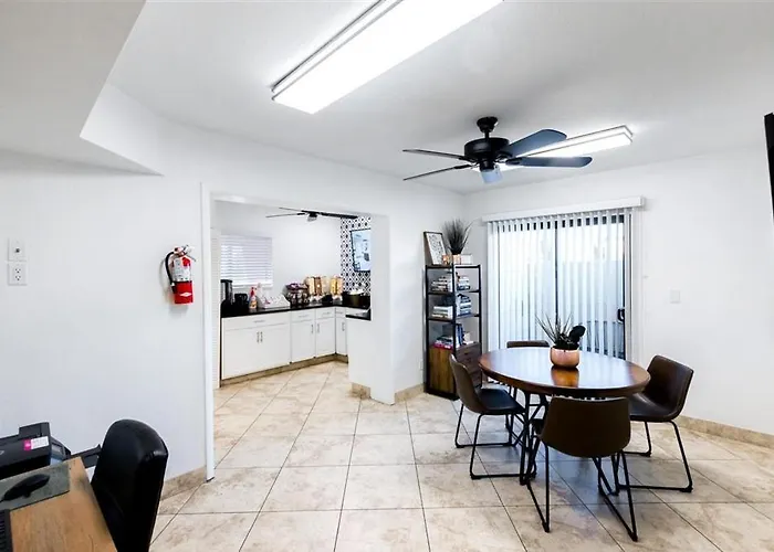 222 Fully Furnished, Wifi Included Apartament Scottsdale